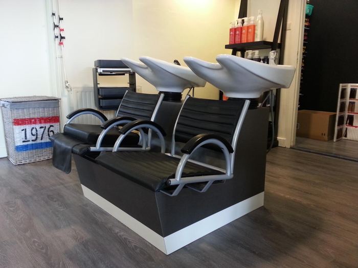 Kapsalon met maatwerk spiegelwanden — Kapsalon, foto 10